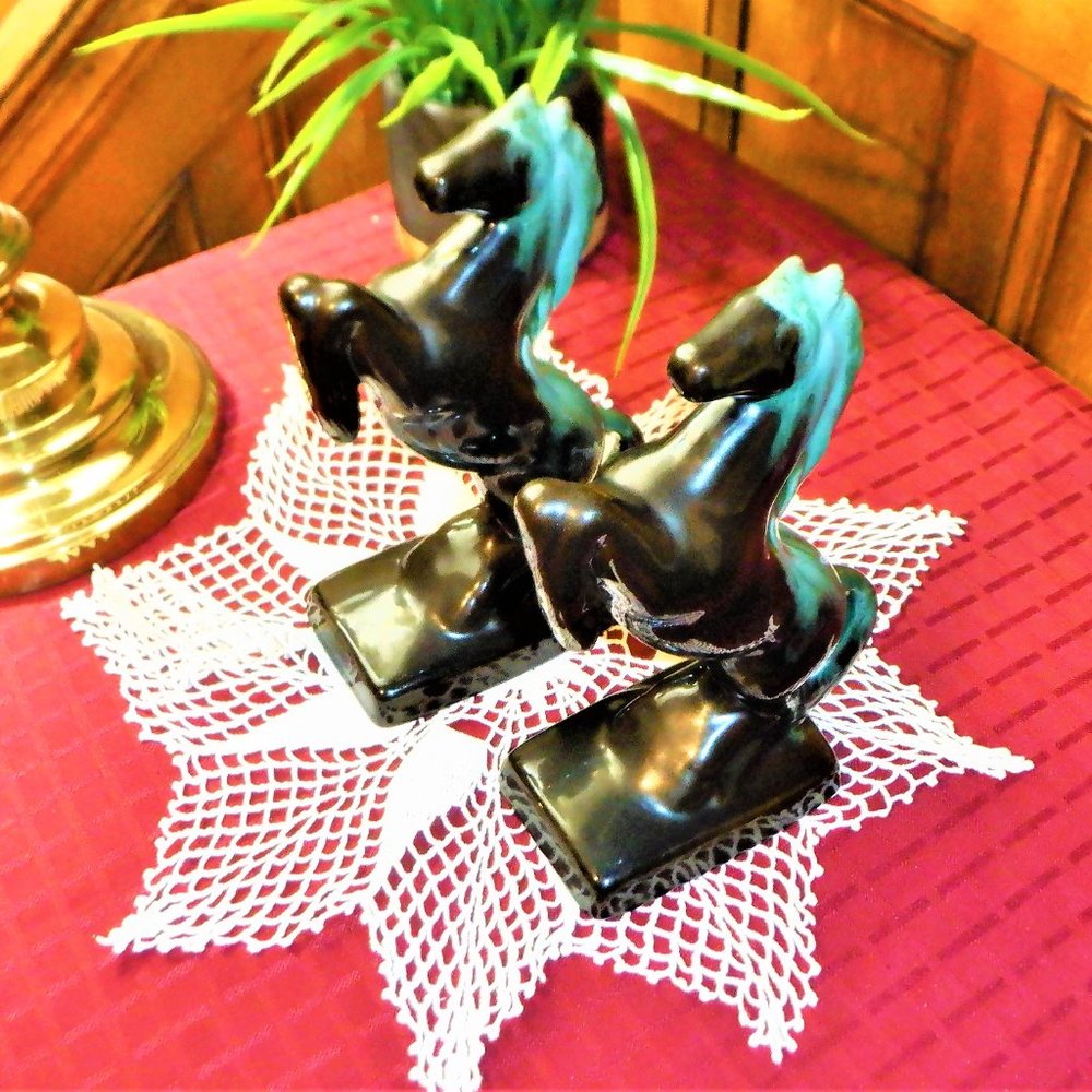 VINTAGE *** BLUE MOUNTAIN Set of (2) Rearing Horse BOOK ENDS ***